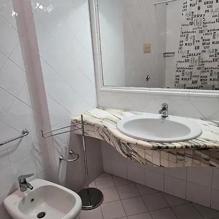 Rocksea بيت ضيافة تْشيفالو