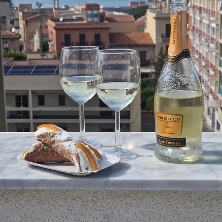 Rocksea بيت ضيافة 3*