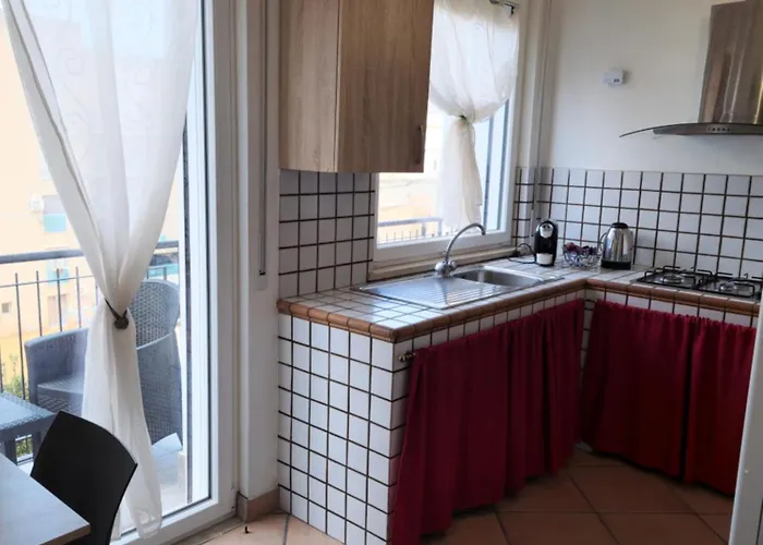 Rocksea 3* تْشيفالو